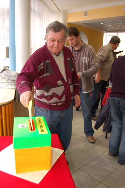 Revizní komisi zvolil i  Ladislav Hejpetr z Velkých Hydčic, který jako sekretář svého klubu patří mezi legendy ve výkonu této funkce v Pošumaví.
